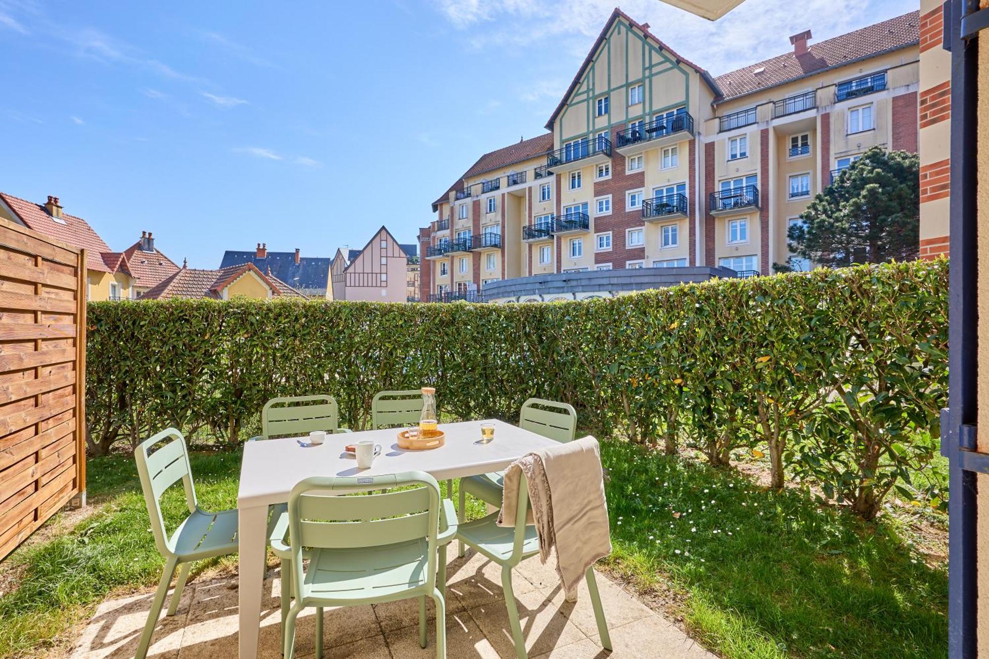 Residence Pierre & Vacances Port Guillaume Dives-sur-Mer Exterior foto